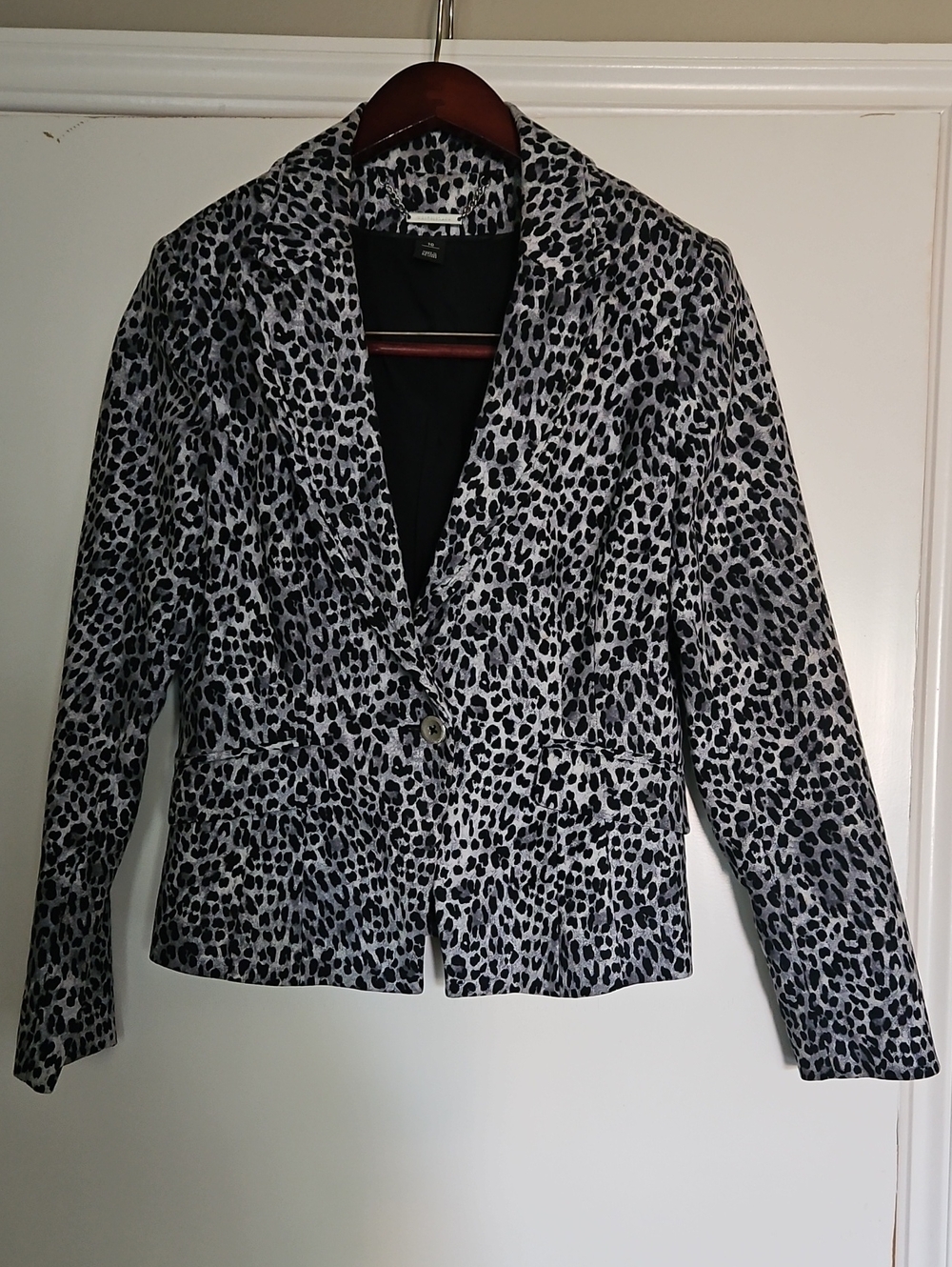 White House Black Market Black & White Leopard Print Blazer